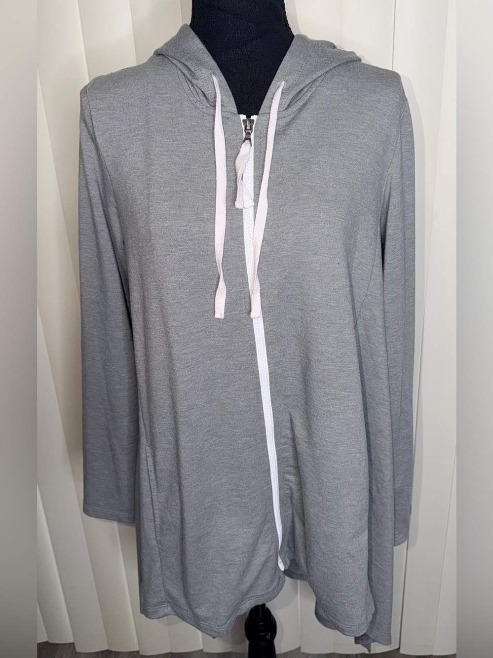Lori Goldstein Hi-Low Hem French Terry Zip Front Hoodie Comfort Sleep Gray Sz L
